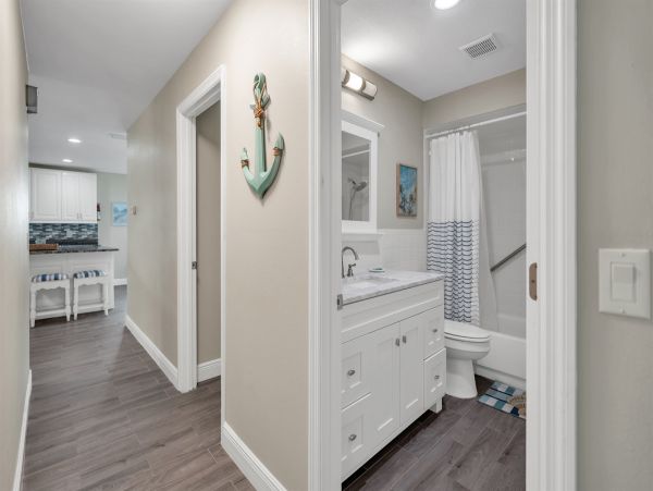 Walk to Beach Vacation Home Three Bedroom in Indian Rocks