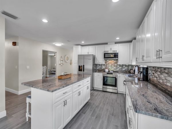 Walk to Beach Vacation Home Three Bedroom in Indian Rocks