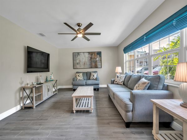Walk to Beach Vacation Home Three Bedroom in Indian Rocks