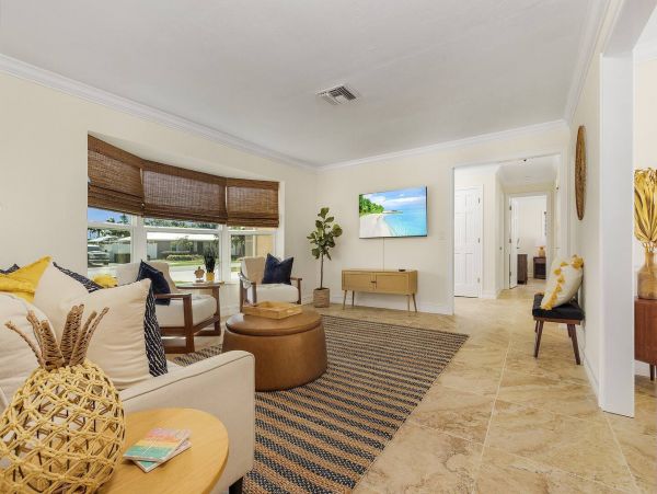 Beautiful Naples Pool Home with 3 Bedrooms