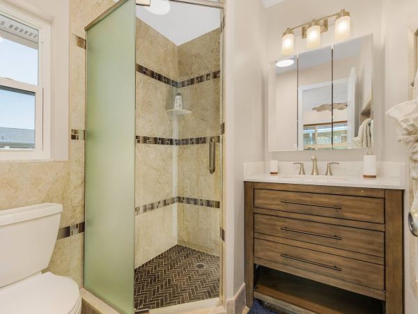 Beautiful Naples Pool Home with 3 Bedrooms