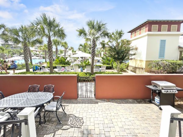 Beach House in Panama City Sleeps !4 Guests