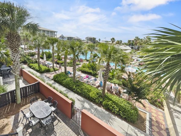 Beach House in Panama City Sleeps !4 Guests