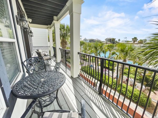 Beach House in Panama City Sleeps !4 Guests