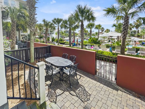 Beach House in Panama City Sleeps !4 Guests