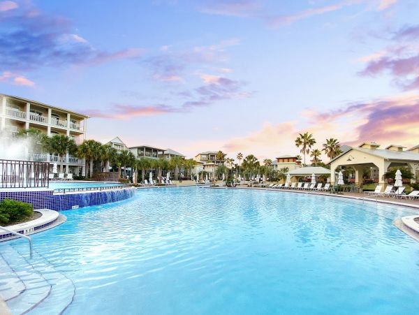 Beach House in Panama City Sleeps !4 Guests