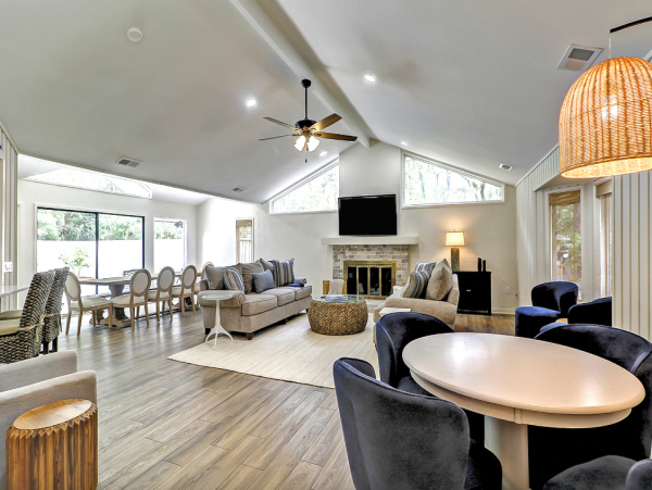 Coastal Home with 4 Bedrooms & Private Pool