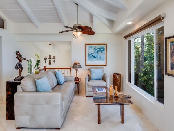 Kailua-Kona Six Bedroom Oceanfront Estate