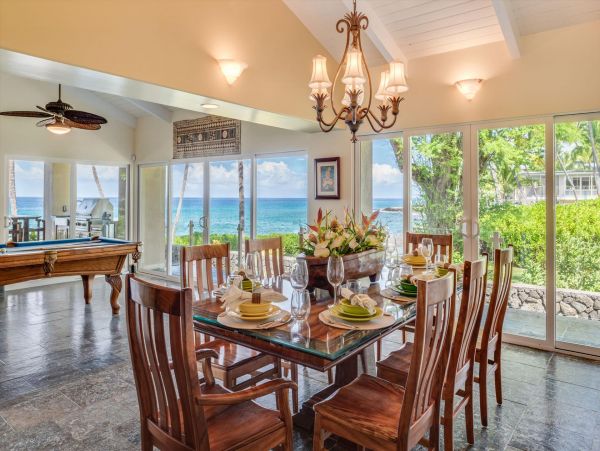 Kailua-Kona Six Bedroom Oceanfront Estate