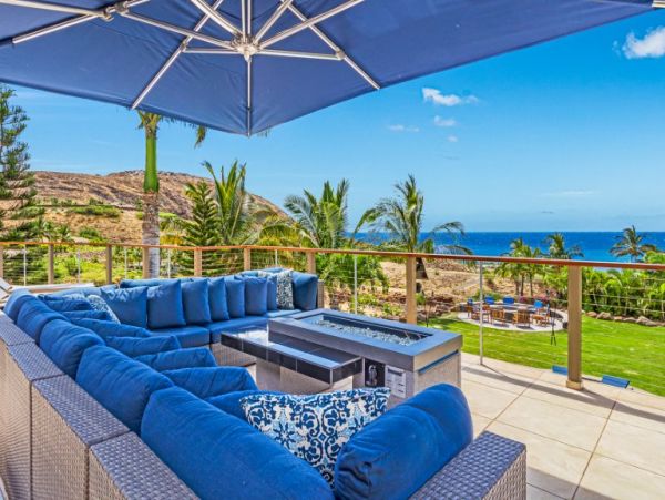 Impressive Vacation Pool Home Sleeps Ten Guests