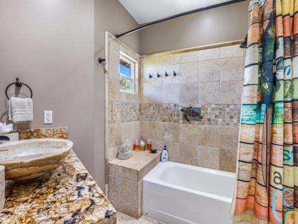 Impressive Vacation Pool Home Sleeps Ten Guests