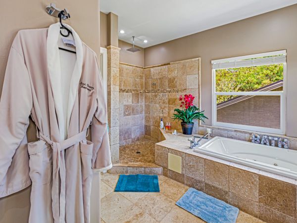 Impressive Vacation Pool Home Sleeps Ten Guests