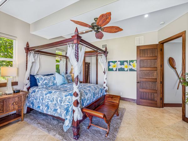 Impressive Vacation Pool Home Sleeps Ten Guests
