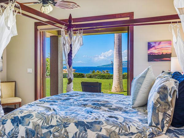 Impressive Vacation Pool Home Sleeps Ten Guests