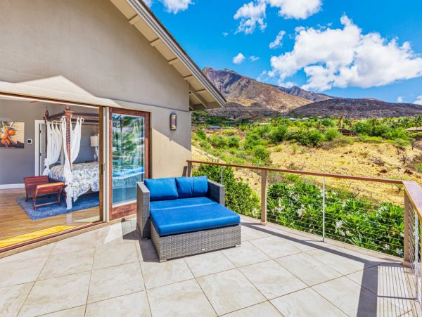 Impressive Vacation Pool Home Sleeps Ten Guests