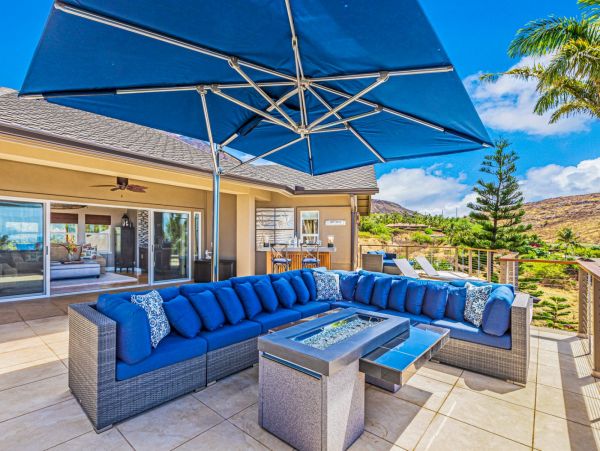 Impressive Vacation Pool Home Sleeps Ten Guests