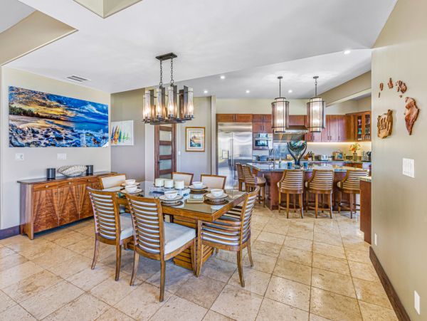 Impressive Vacation Pool Home Sleeps Ten Guests
