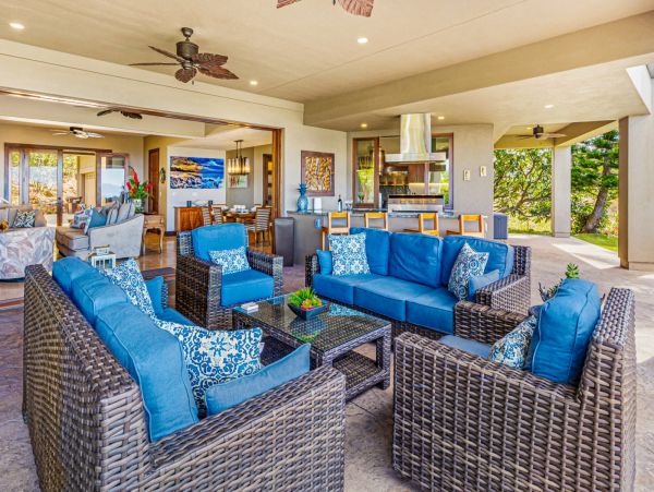 Impressive Vacation Pool Home Sleeps Ten Guests