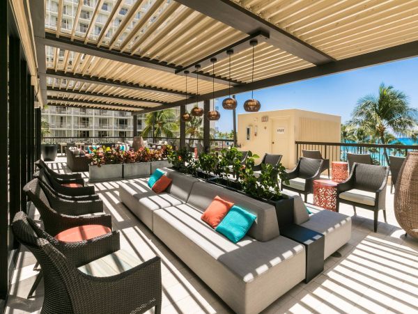 Waikiki Beach View Condo w/ 2 Bedrooms, Pools, Fitness Room