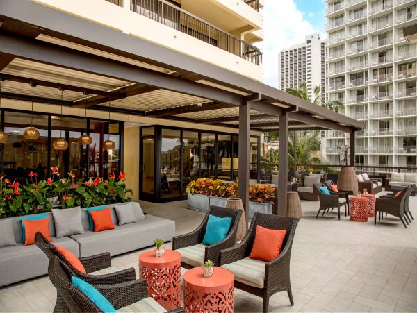 Waikiki Beach View Condo w/ 2 Bedrooms, Pools, Fitness Room