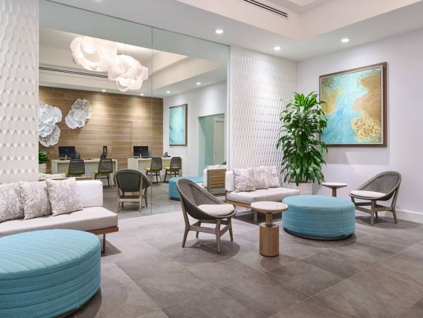 Waikiki Beach View Condo w/ 2 Bedrooms, Pools, Fitness Room