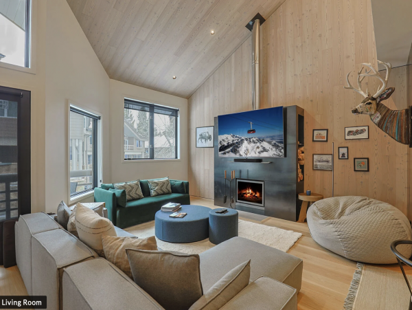 Gorgeous Rental with 3 Bedrooms Plus Bunk Room