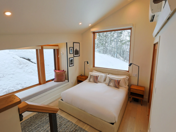 Luxury Teton Village Chalet & Guest House 5 Bedroom, Hot Tub