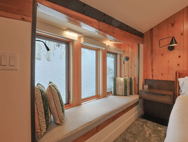 Luxury Teton Village Chalet & Guest House 5 Bedroom, Hot Tub