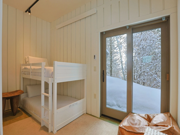 Luxury Teton Village Chalet & Guest House 5 Bedroom, Hot Tub