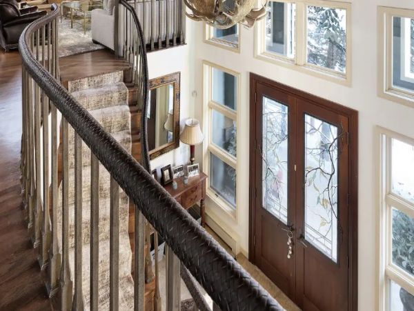 Aspen Vacation Home Sleeps 16 Guests
