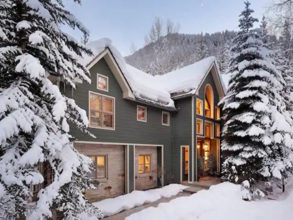 Aspen Vacation Home Sleeps 16 Guests