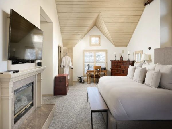 Aspen Vacation Home Sleeps 16 Guests