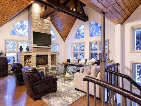 Aspen Vacation Home Sleeps 16 Guests