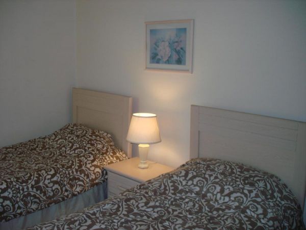 Lovely Condo with 2 Bedrooms & Ocean Views