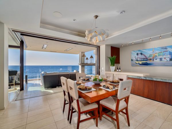 La Jolla Oceanfront Luxury Home With Hot Tub