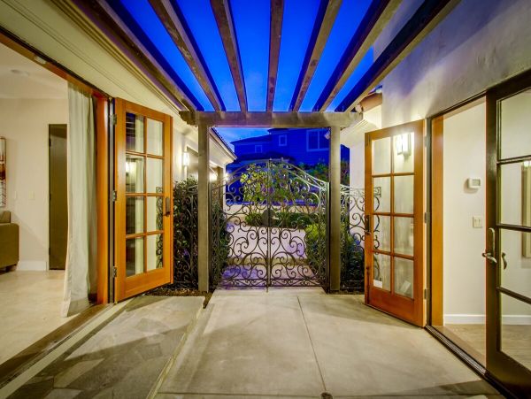 La Jolla Vacation Home Seven Bedroom