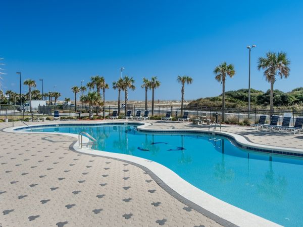 Beautiful Pensacola Beach with 3 Bedrooms & Great Views