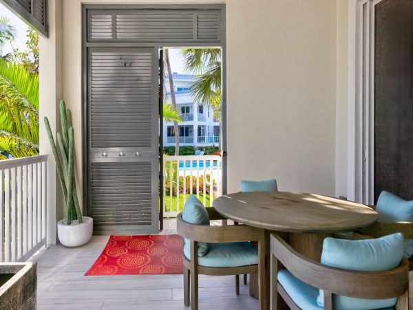 Islamorada Spacious Four Bedroom Townhome