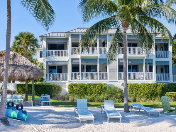 Islamorada Spacious Four Bedroom Townhome