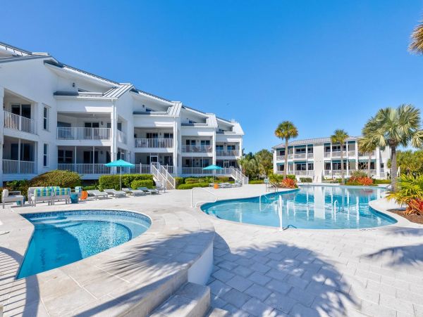Islamorada Spacious Four Bedroom Townhome