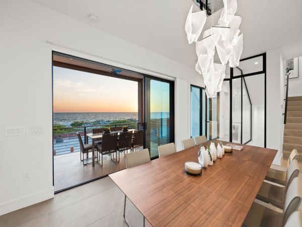 Gulf Views! Beach Access! Bradenton Beach Six Bedroom Home