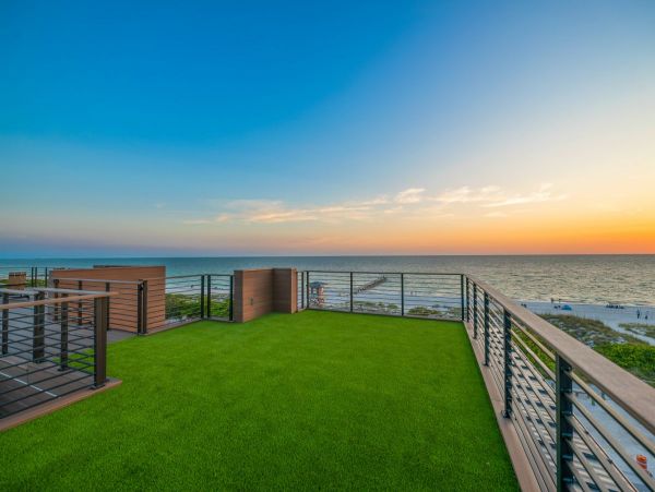 Gulf Views! Beach Access! Bradenton Beach Six Bedroom Home