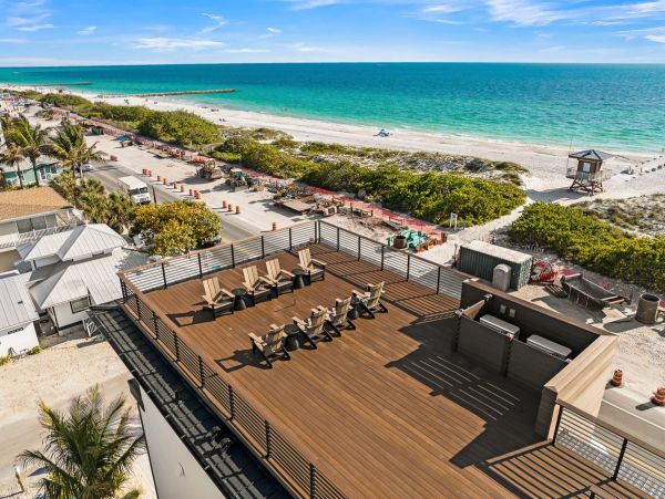 Gulf Views! Beach Access! Bradenton Beach Six Bedroom Home