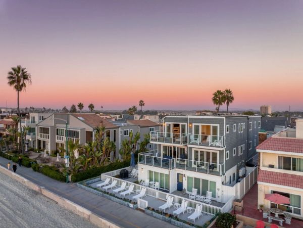 Oceanfront Mission Beach Vacation Penthouse Four Bedroom