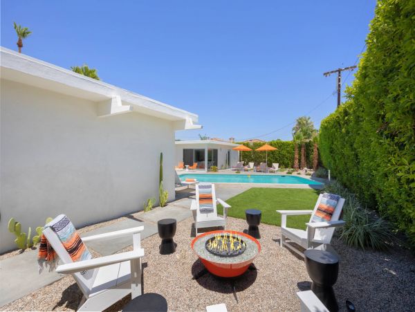 Palms Springs Vacation Home with 4 Bedrooms & Private Pool