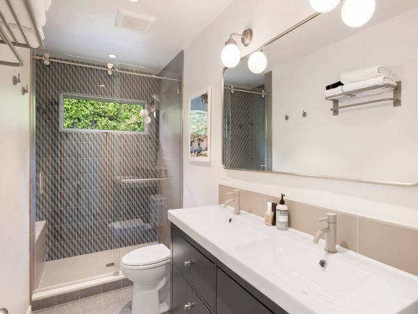 Palms Springs Vacation Home with 4 Bedrooms & Private Pool