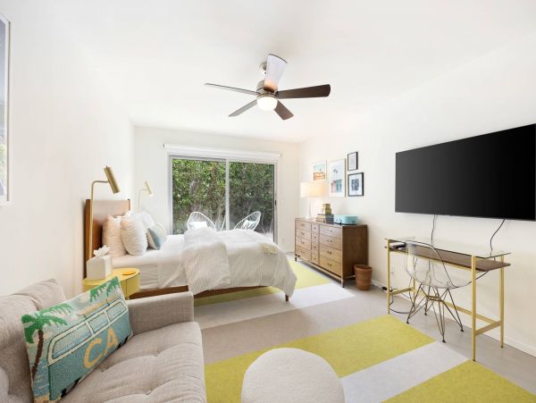 Palms Springs Vacation Home with 4 Bedrooms & Private Pool