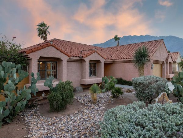 Palm Springs Pool Home Four Bedroom