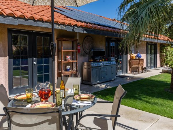 Palm Springs Pool Home Four Bedroom