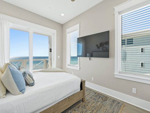 Gorgeous 10 Bedroom Vacation Duplex in Panama City Beach